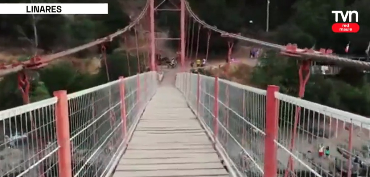 Niña de 4 años falleció tras caer casi 6 metros desde una pasarela: cercanos acusan negligencia