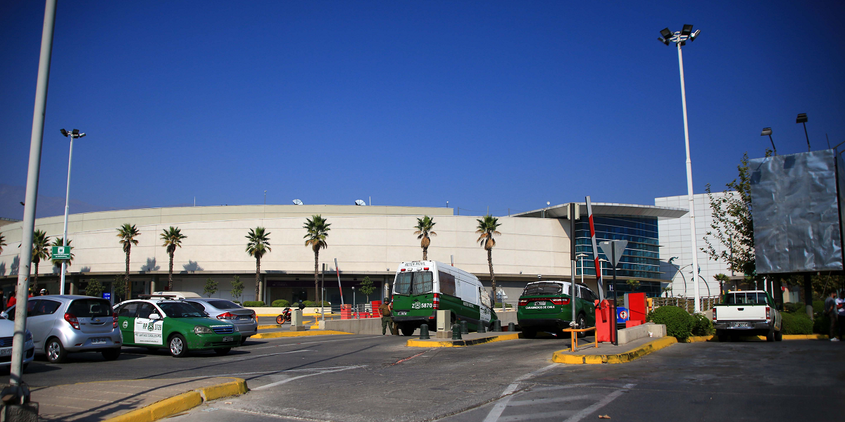 Se registró violenta balacera durante robo en Mall Plaza Vespucio: una persona resultó herida