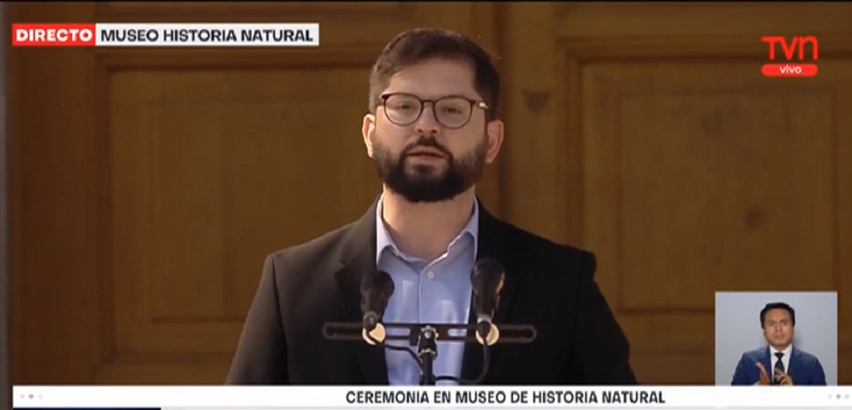 ¿No era el primero? Gabriel Boric cometió equivocación al anunciar a su ministro de Educación