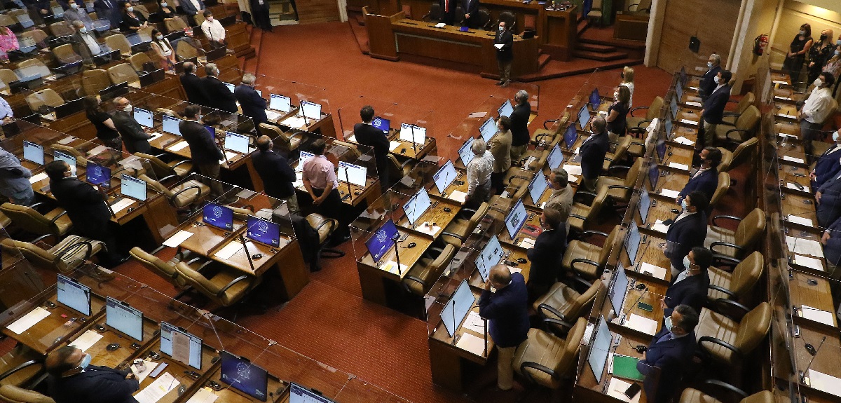 Cámara Baja aprueba proyecto que crea seguro de cesantía para trabajadores independientes