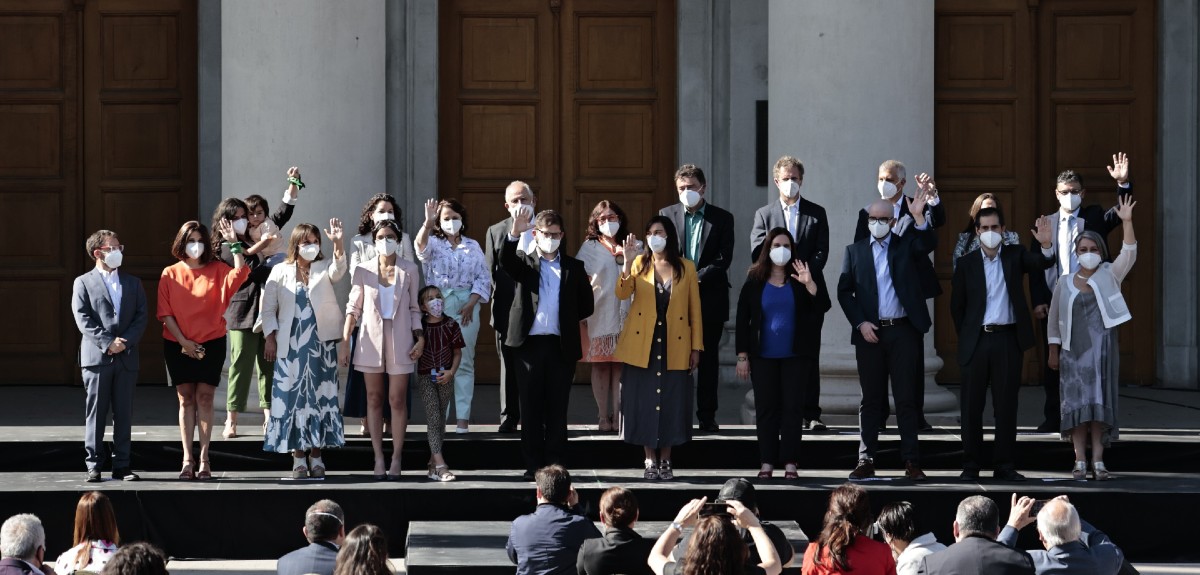 Encuesta Pulso Ciudadano: a un 50% le pareció muy bueno gabinete de futuro presidente Gabriel Boric