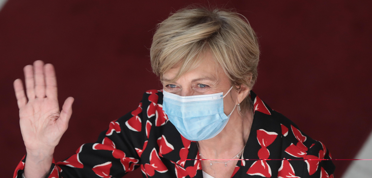 Alcaldesa Evelyn Matthei confirma que dio positivo a COVID-19: 