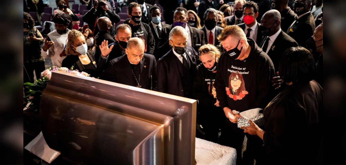 Familiares y defensores de derechos civiles despidieron a Valentina Orellana en emotivo funeral