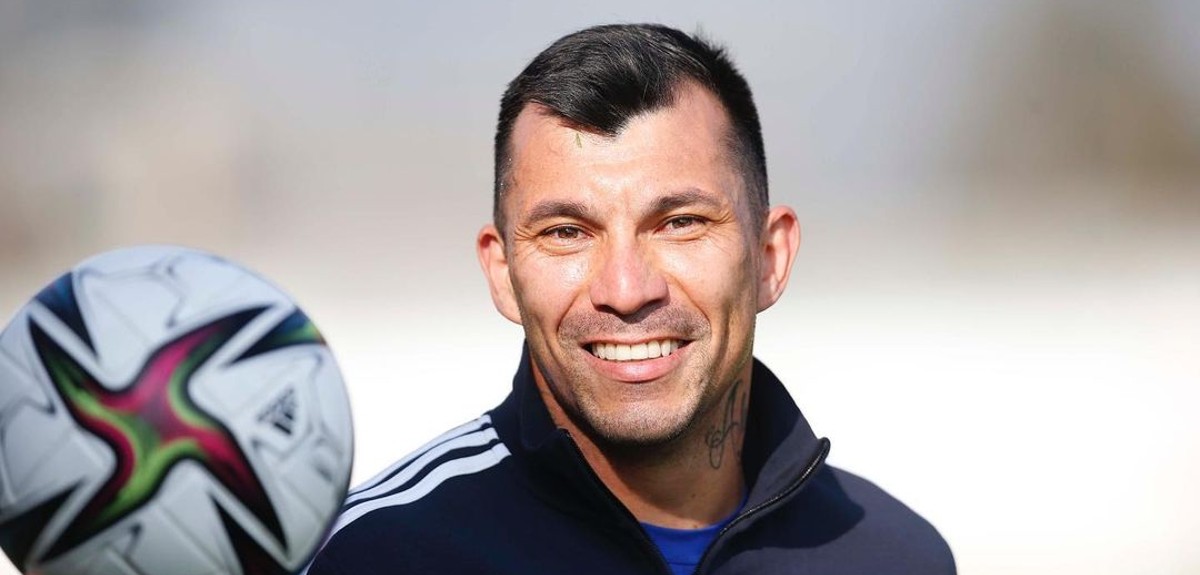 Gary Medel causa preocupación en La Roja tras dar positivo de coronavirus
