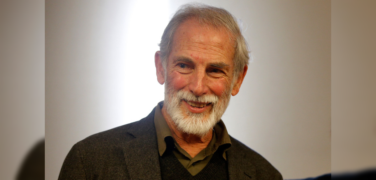 Héctor Noguera presentó biografía escrita por su hijo: parecido entre ambos llamó la atención