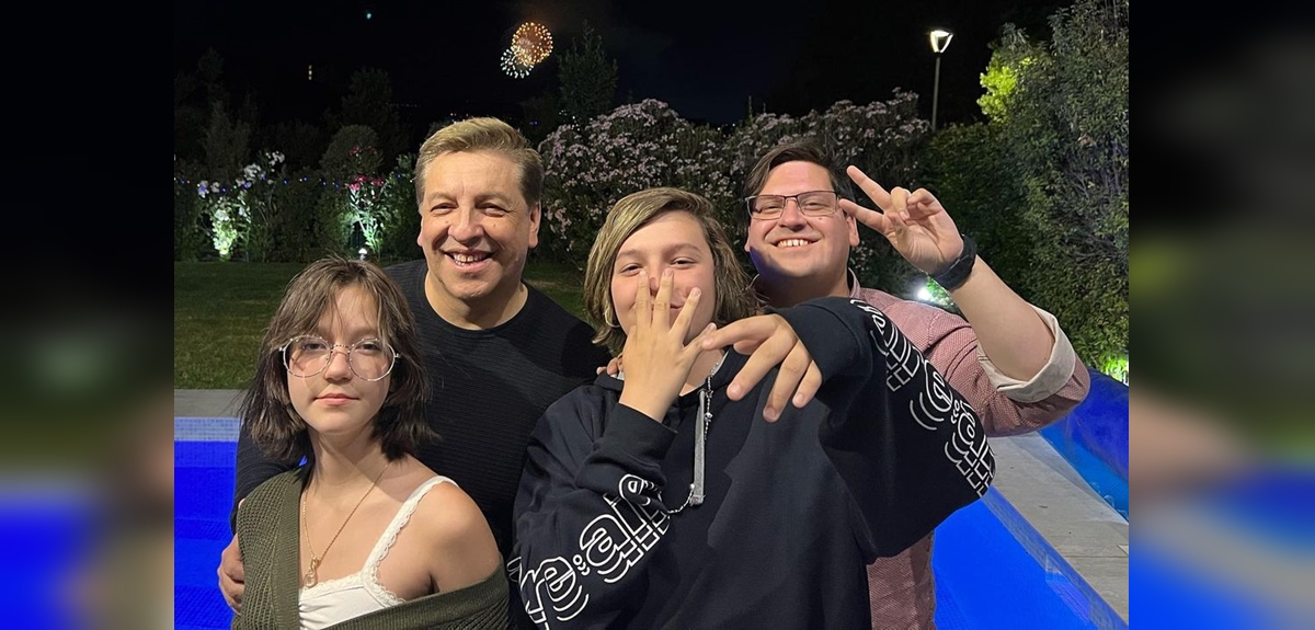 JC Rodríguez celebró Año Nuevo con sus hijos, su pareja, LaJunta y Nico Oyarzún: 