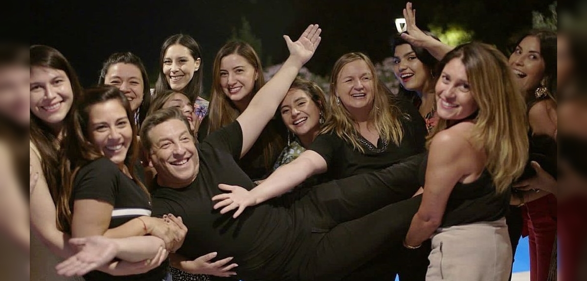 JC Rodríguez sorprendió con fiesta y regalos al equipo de mujeres de Contigo en la mañana: 