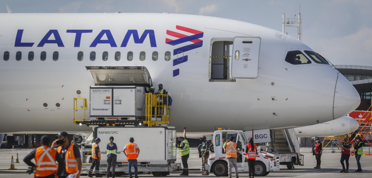 Denuncian que Latam habría pagado $40 millones a hijos de Piñera en época de quiebra