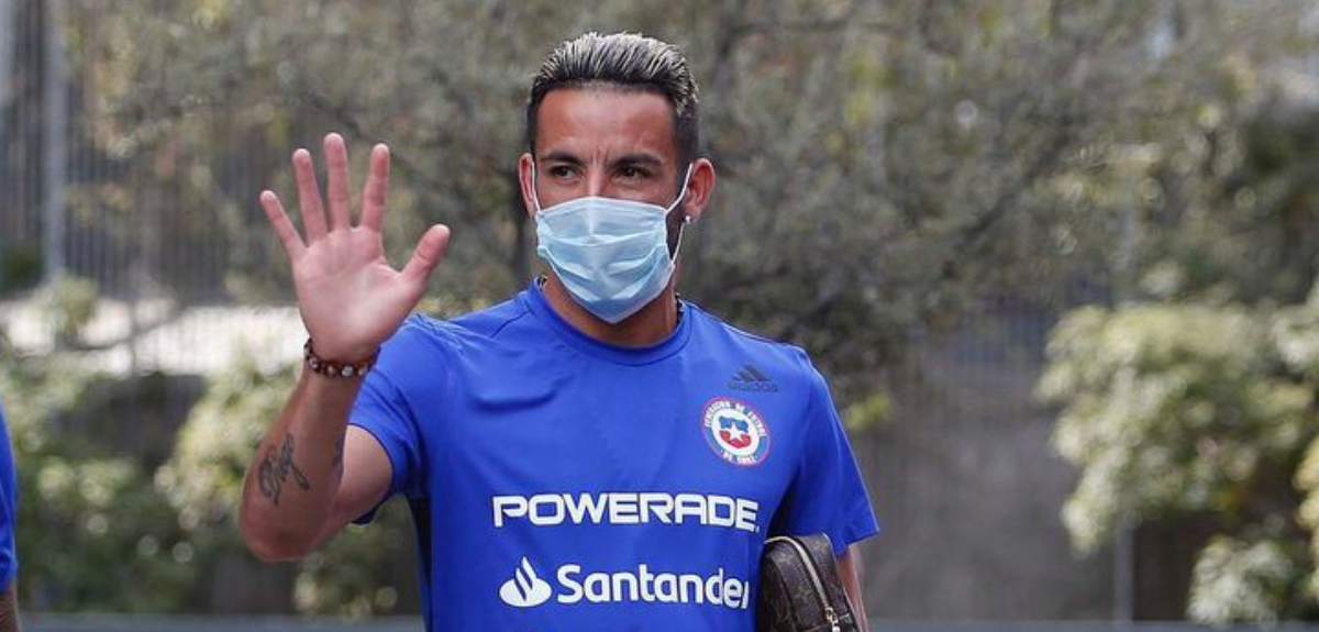 Mauricio Isla confirmó que su PCR ya está negativo, pero no podrá jugar en duelo ante Argentina