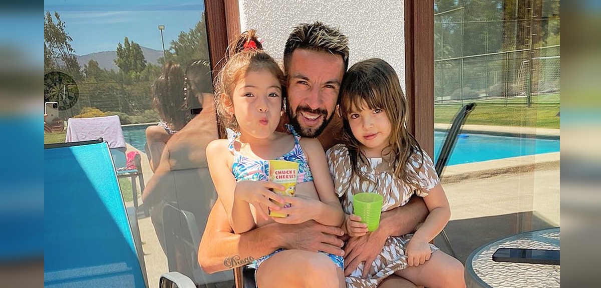 Mauricio Isla enterneció con video de sus hijas: 