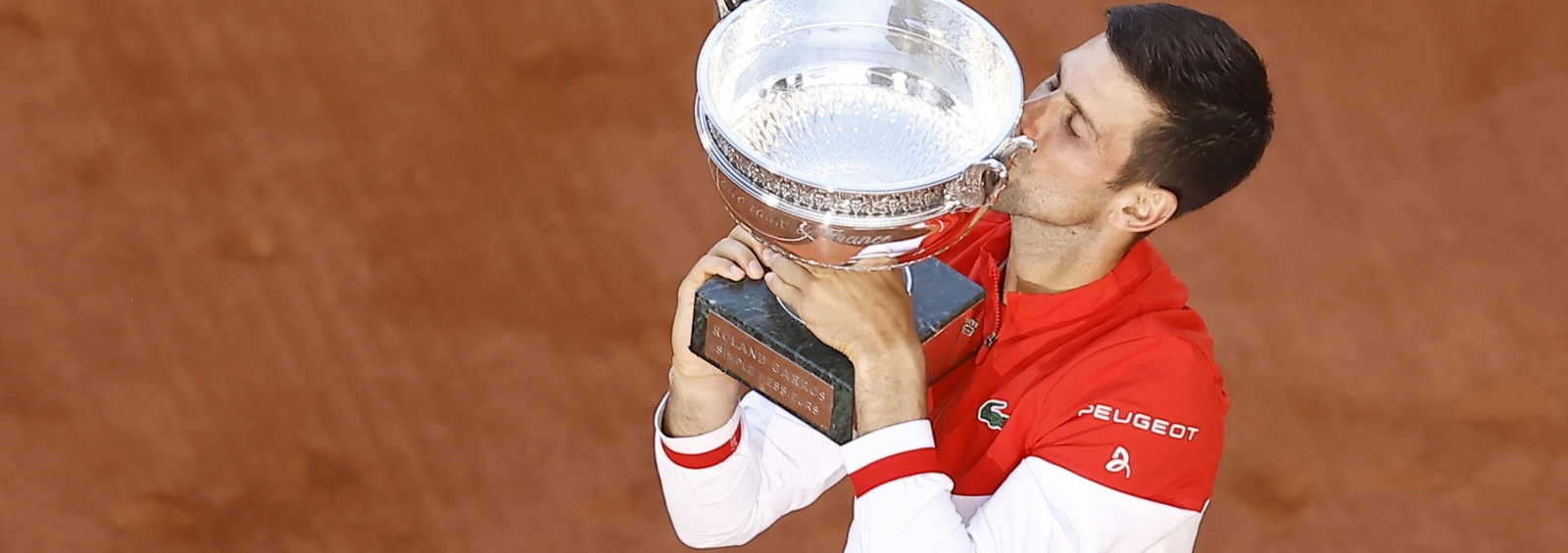 Francia rectifica y no permitirá que Novak Djokovic participe en Roland Garros