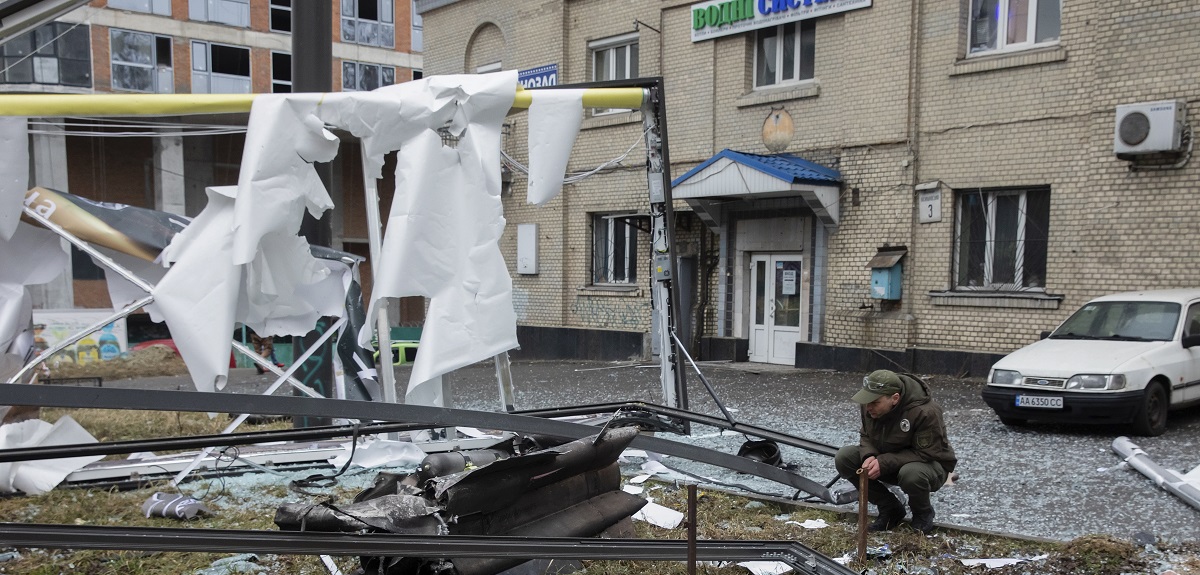 Reportan más de 200 ataques en contra de Ucrania: Rusia ocupó antigua central nuclear de Chernobyl