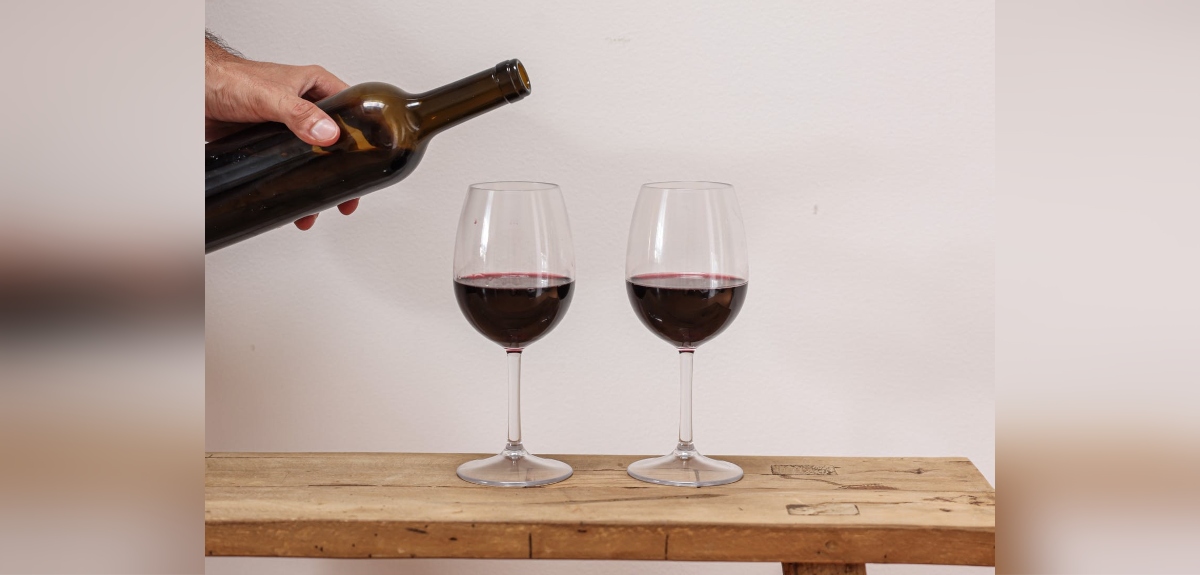 ¿Realmente es bueno consumir una copa de vino al día? Estudio analizó la popular creencia