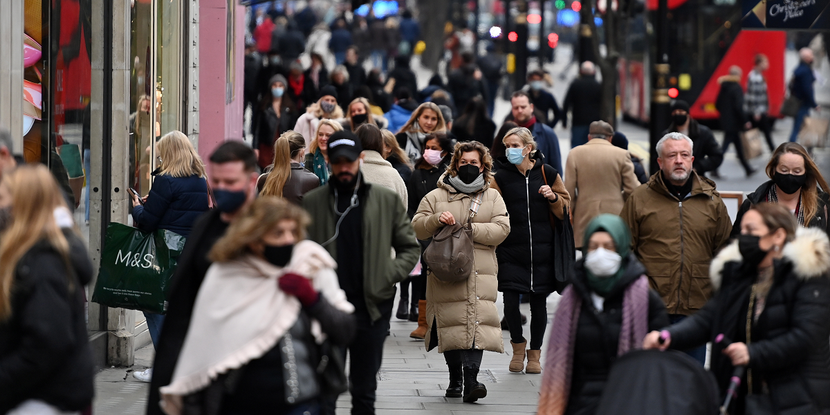 Eliminarán obligación de realizar cuarentena para los contagiados de COVID-19 en Inglaterra