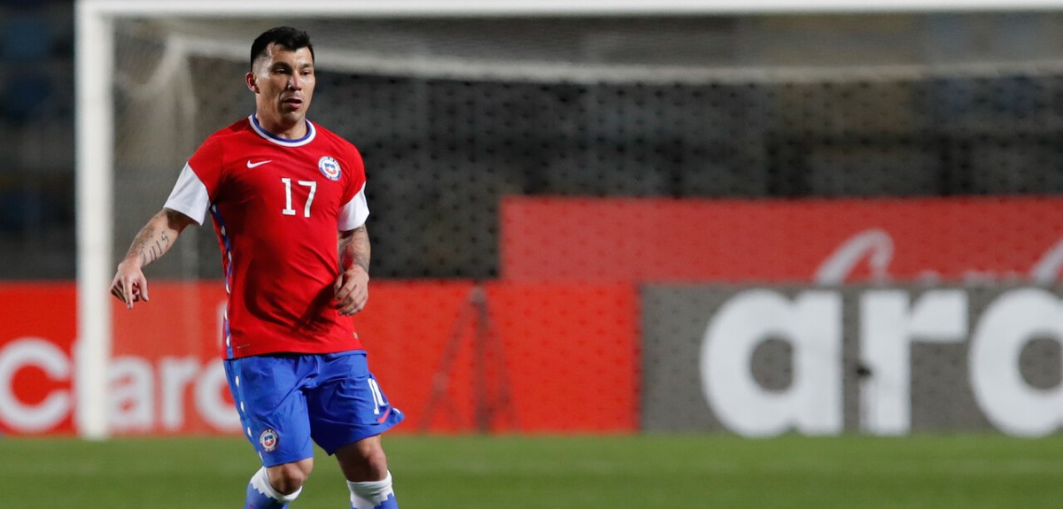 Gary Medel contó por qué tuvo que salir de la cancha en pleno duelo con Bolivia: “Me faltó el aire”