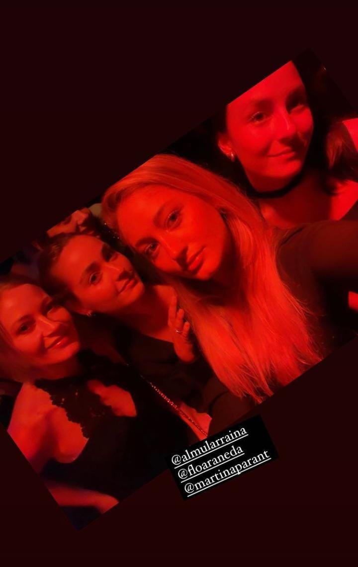 Hijas de Rafael Araneda y Marcela Vacarezza en fiesta en Miami