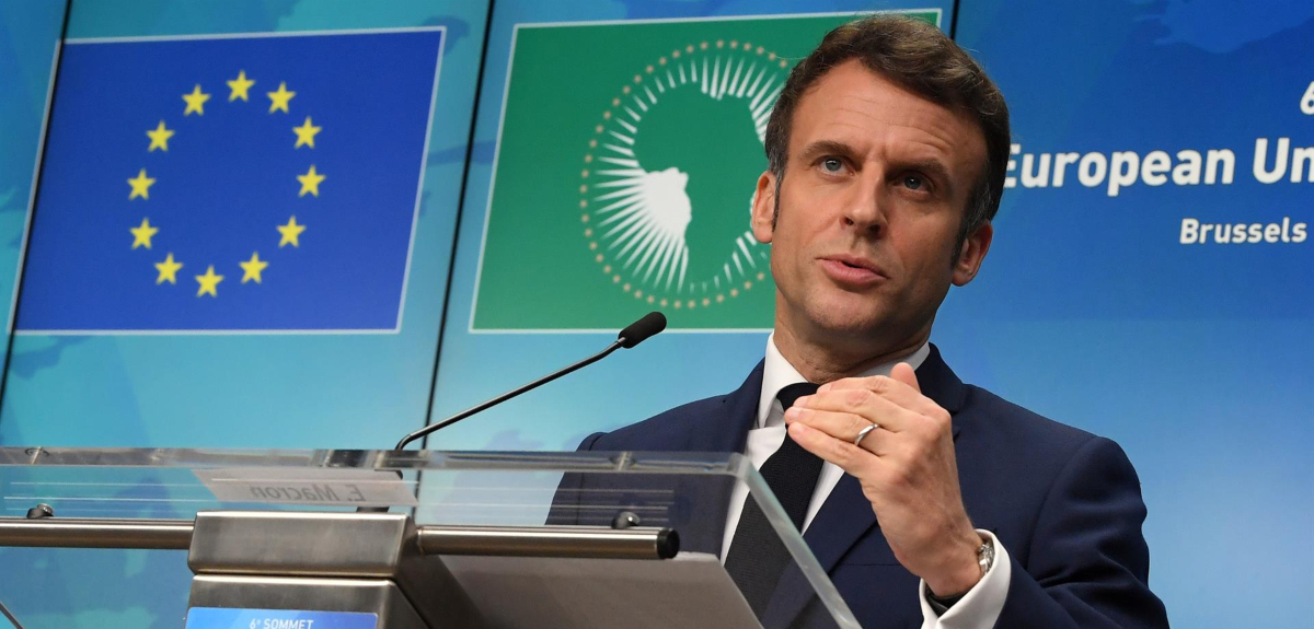 Macron acuerda con Putin trabajar en favor de un alto el fuego en Ucrania