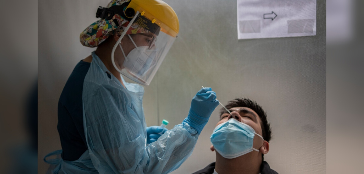 Minsal reporta 18.380 casos nuevos de COVID-19 y 35 fallecidos: positividad registra leve descenso