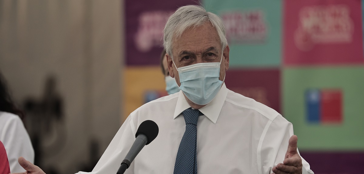 Piñera se inoculó y dio inicio a la vacunación de la cuarta dosis a mayores de 55 años