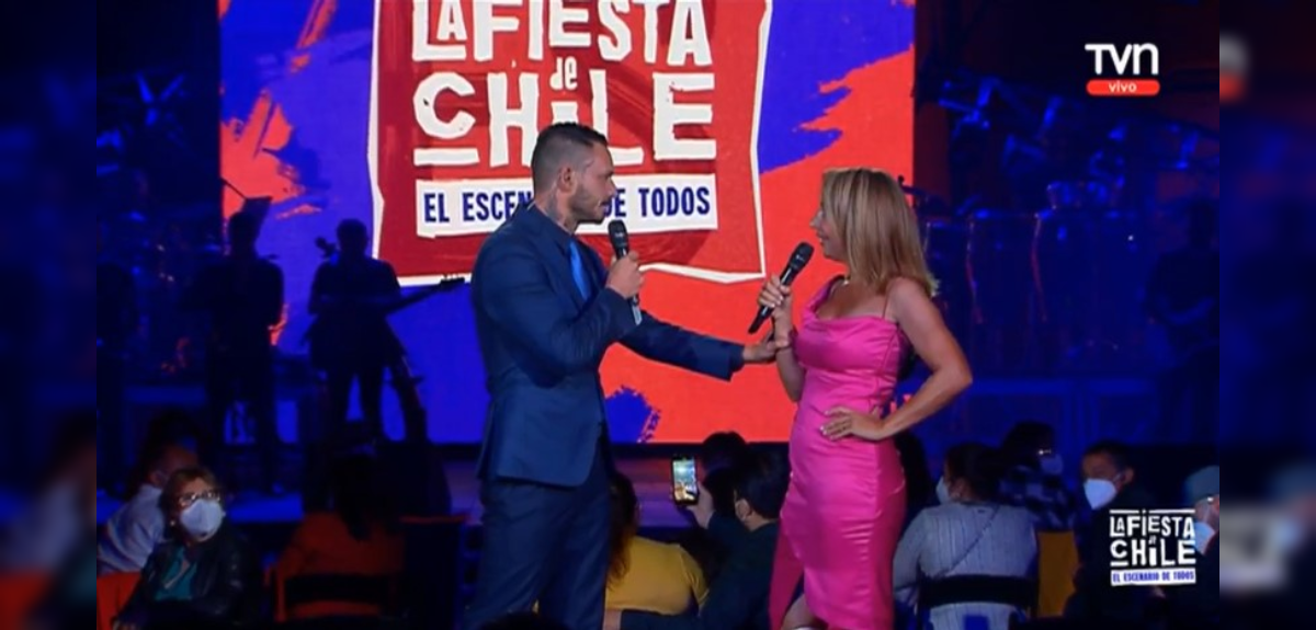 Mauricio Pinilla volvió a sorprender a Karen Doggenweiler en 'La Fiesta de Chile': 