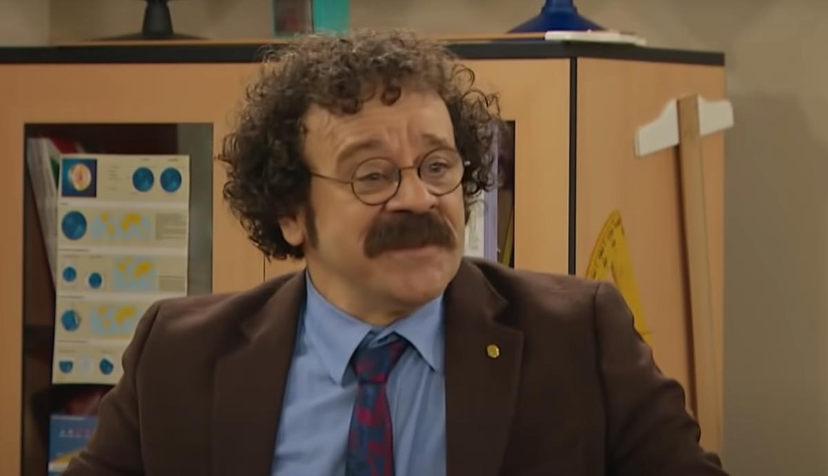 La carrera de Reha Özcan, el actor que interpreta a Adil en 'Doctor Milagro'