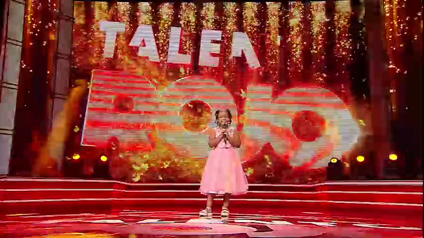 Pequeña de seis años impactó con su voz al jurado de ‘Talento Rojo’: recibió beca de Lucho Jara