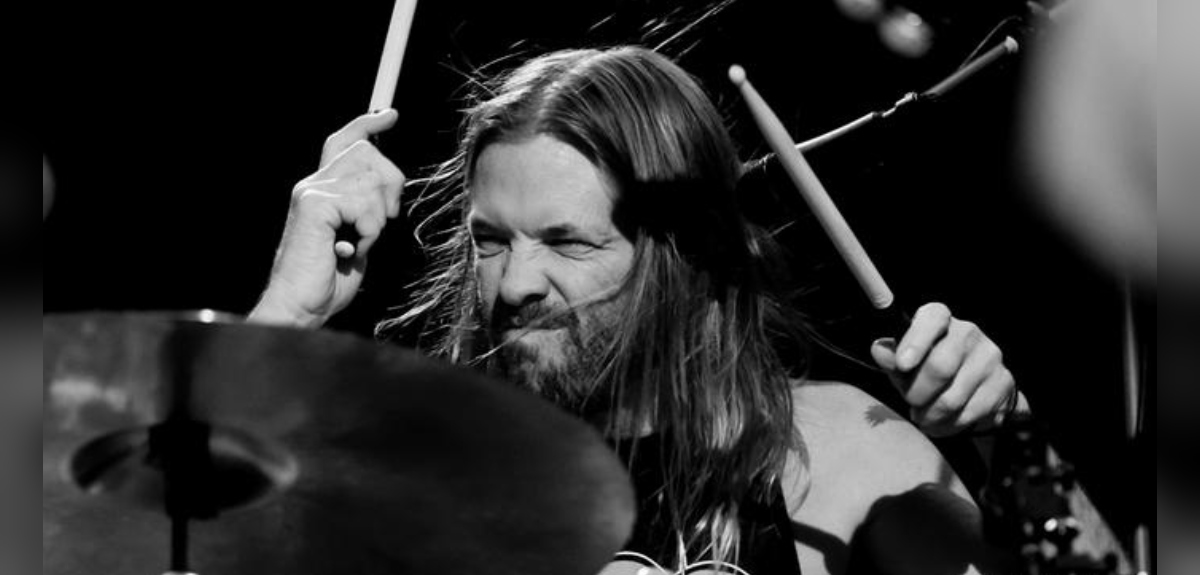 Informe preliminar revela causa de muerte de baterista de Foo Fighters, Taylor Hawkins