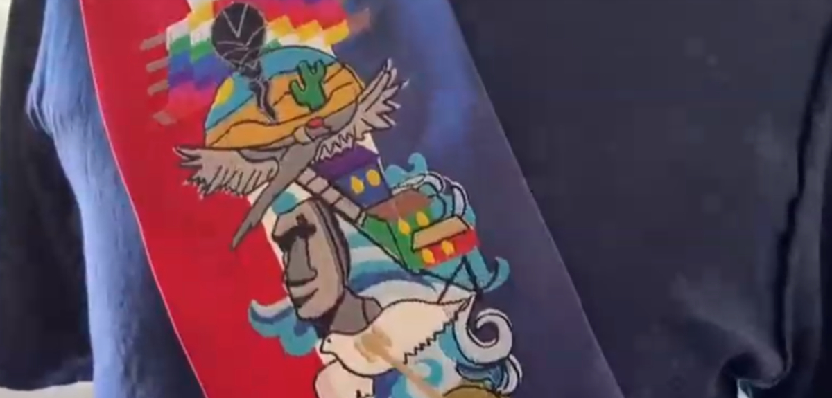 Con historia y esfuerzo: así es la banda presidencial 'simbólica' que hicieron para Gabriel Boric