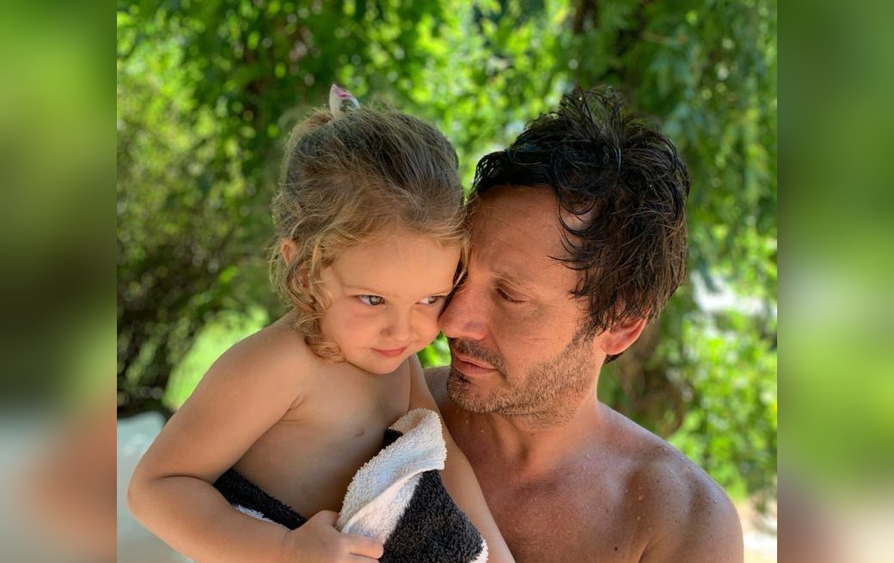 Hija de Benjamín Vicuña irrumpió en medio de entrevista en vivo: actor contó que lo hizo pasar susto