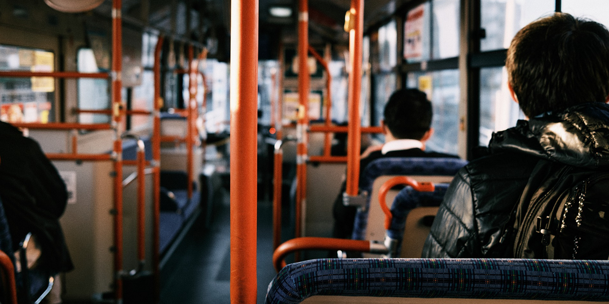 Mujer mostró mensaje con que evitó ser víctima de acoso en autobús: historia se hizo viral