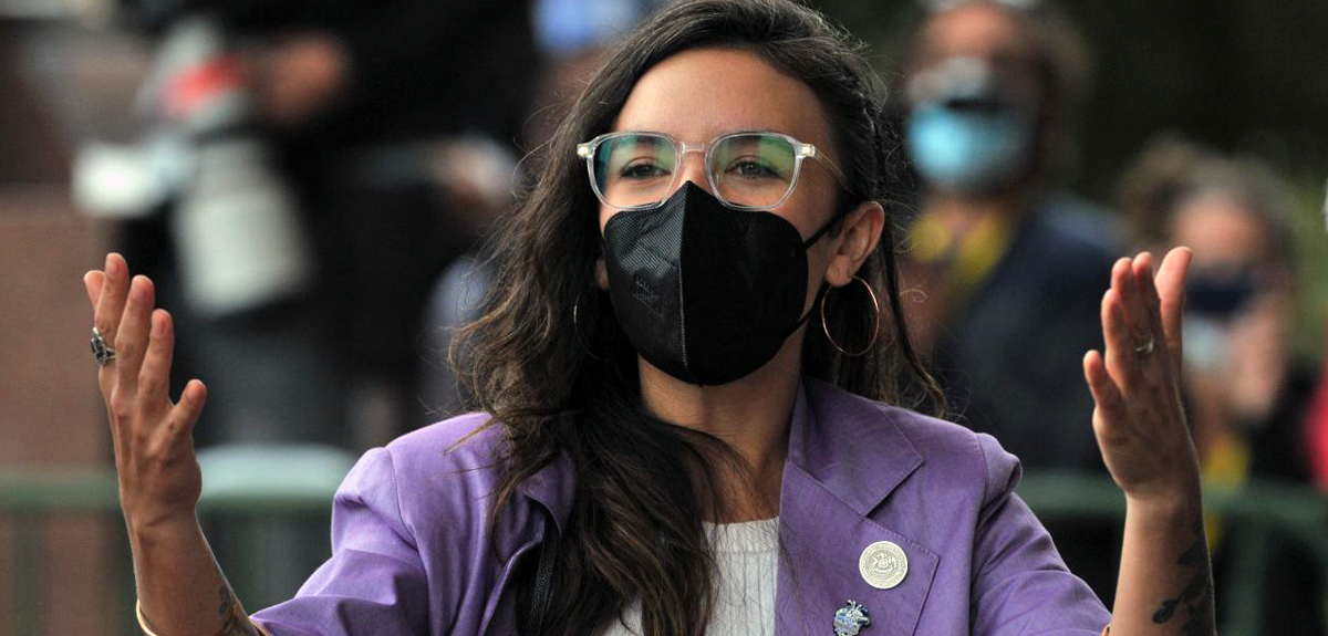 Camila Vallejo compartió “guiños feministas” del traje que vistió para el cambio de mando