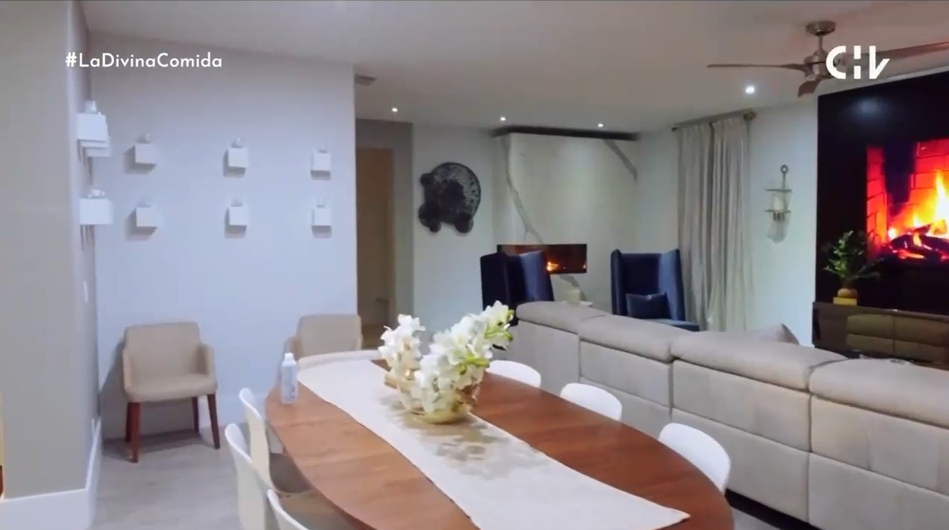 Casa de Iván Zamorano y María Alberó