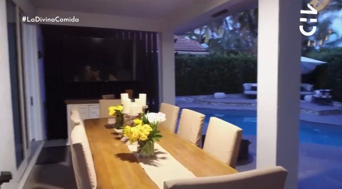 Casa de Iván Zamorano y María Alberó