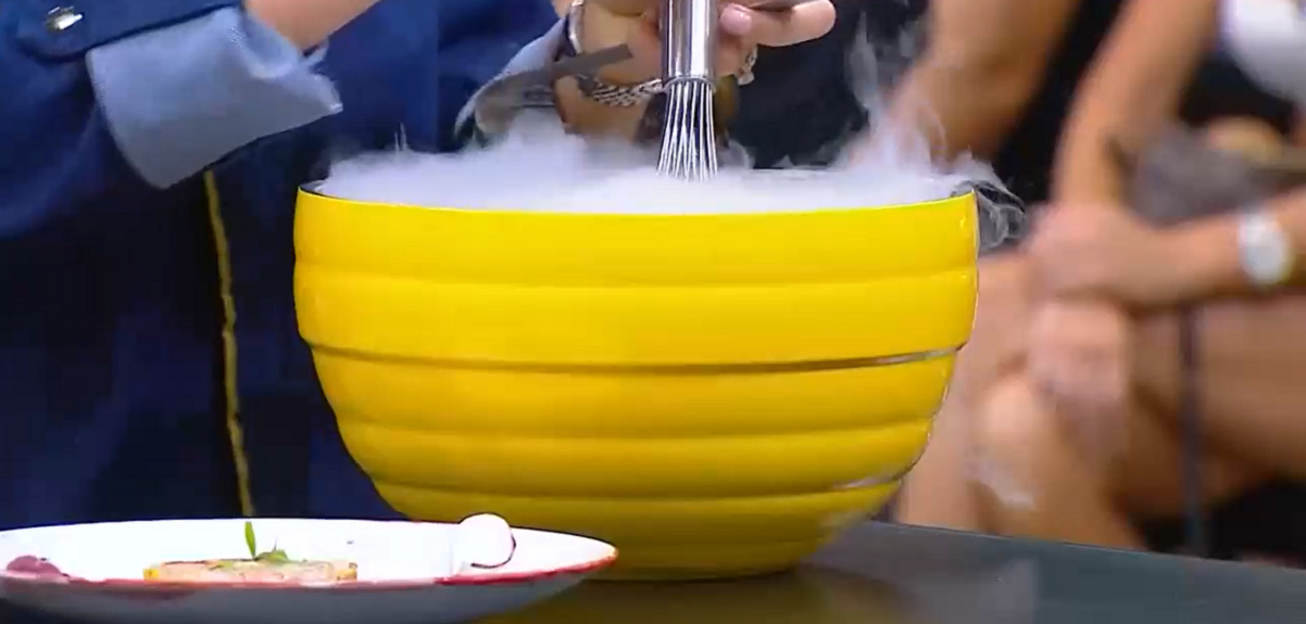 Vanesa Borghi impactó con elegante técnica culinaria en El Discípulo del Chef