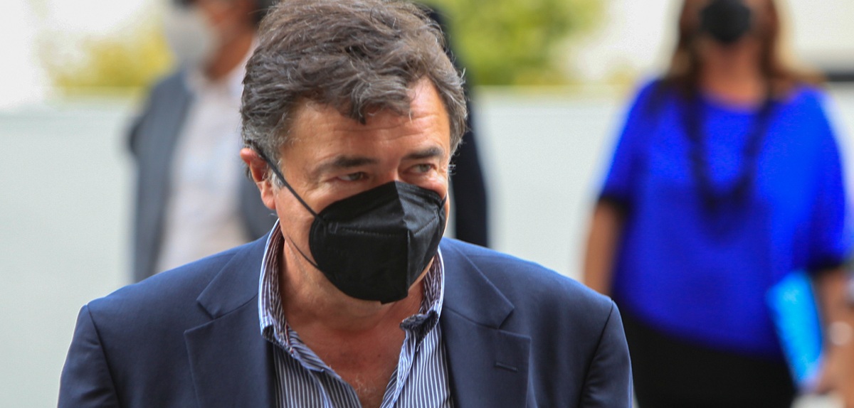 Ministro de Agricultura de Boric enfrentará a la justicia: es acusado de violación de morada