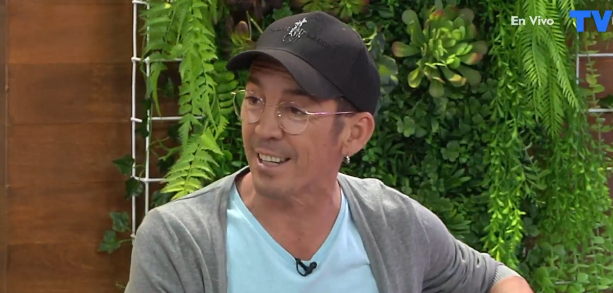 Detuvo al tatuador tras el primer trazo: Felipe Ríos habló del fallido diseño que tiene en su cuerpo