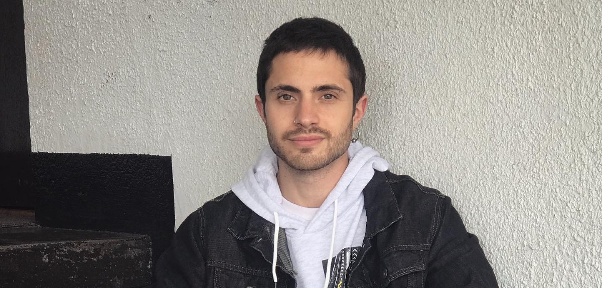 Actor Francisco Dañobeitía anunció con tierna postal que se convirtió en padre por segunda vez