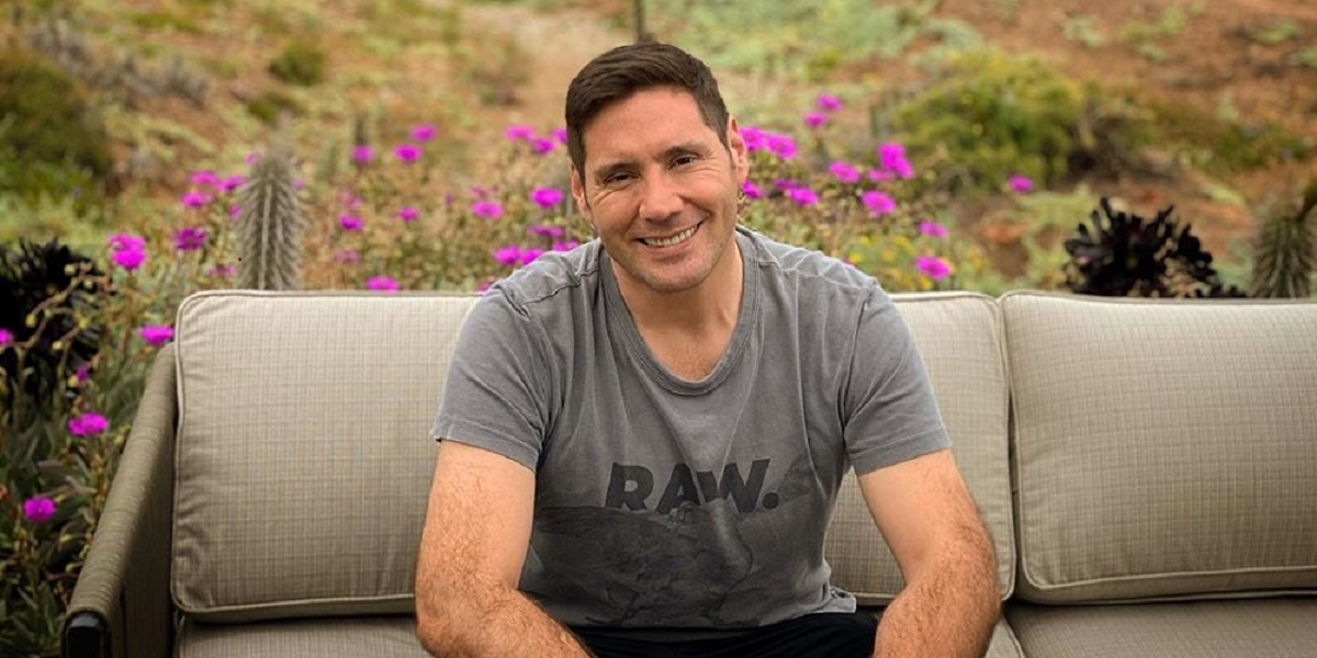 Francisco Saavedra sorprende al anunciar que se convirtió en padre: 