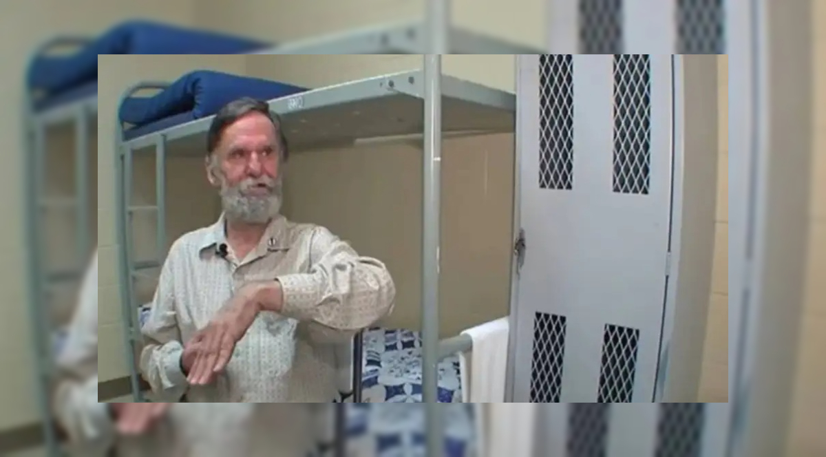 Descubrió que tenía fortuna: hombre sin hogar en EEUU había olvidado que poseía una cuenta bancaria