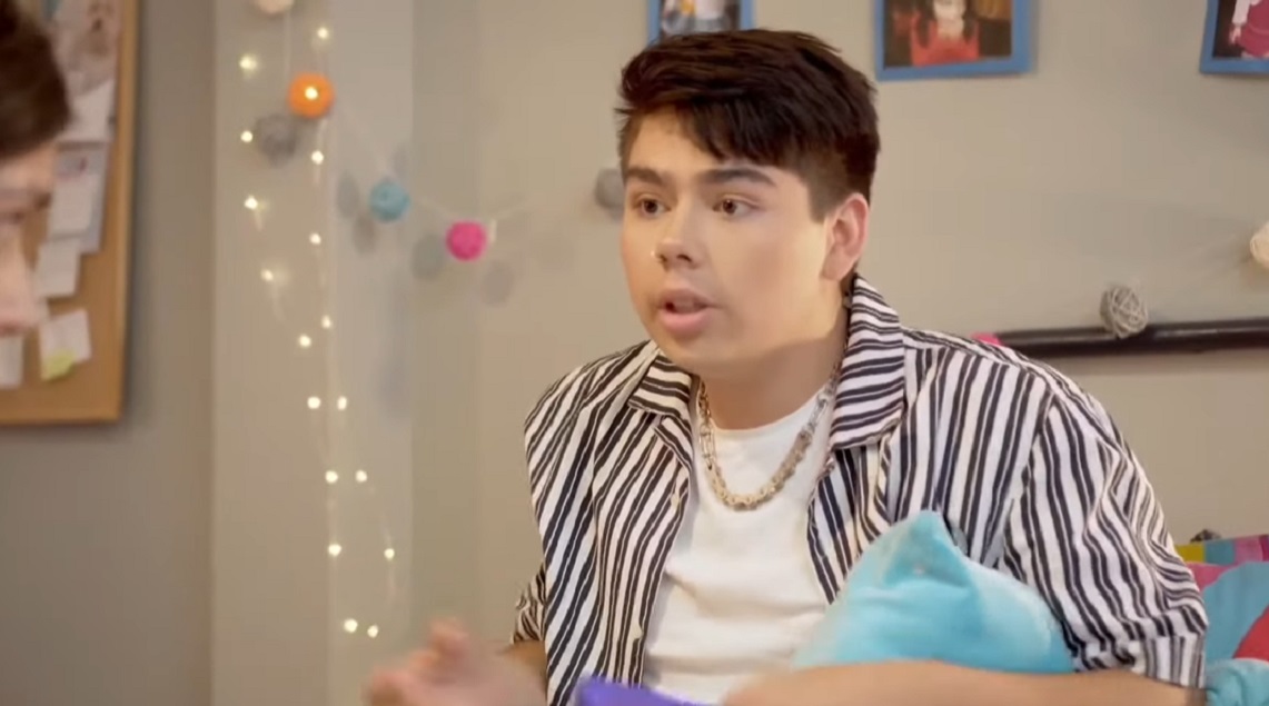 Ian Araos escena Celeste