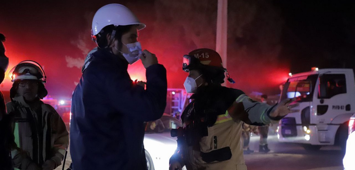 Decretan Alerta Roja por incendios en Valparaíso: Bomberos de RM acudieron en apoyo