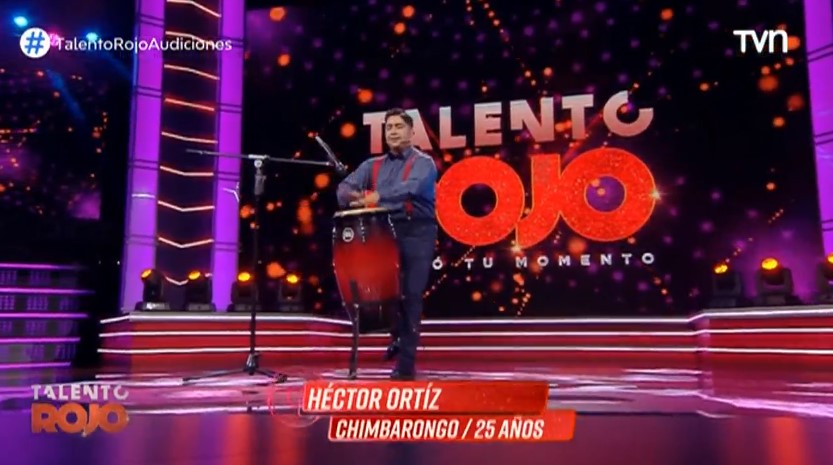 Joven que rifó su Bono Clase Media se presentó en Talento Rojo.