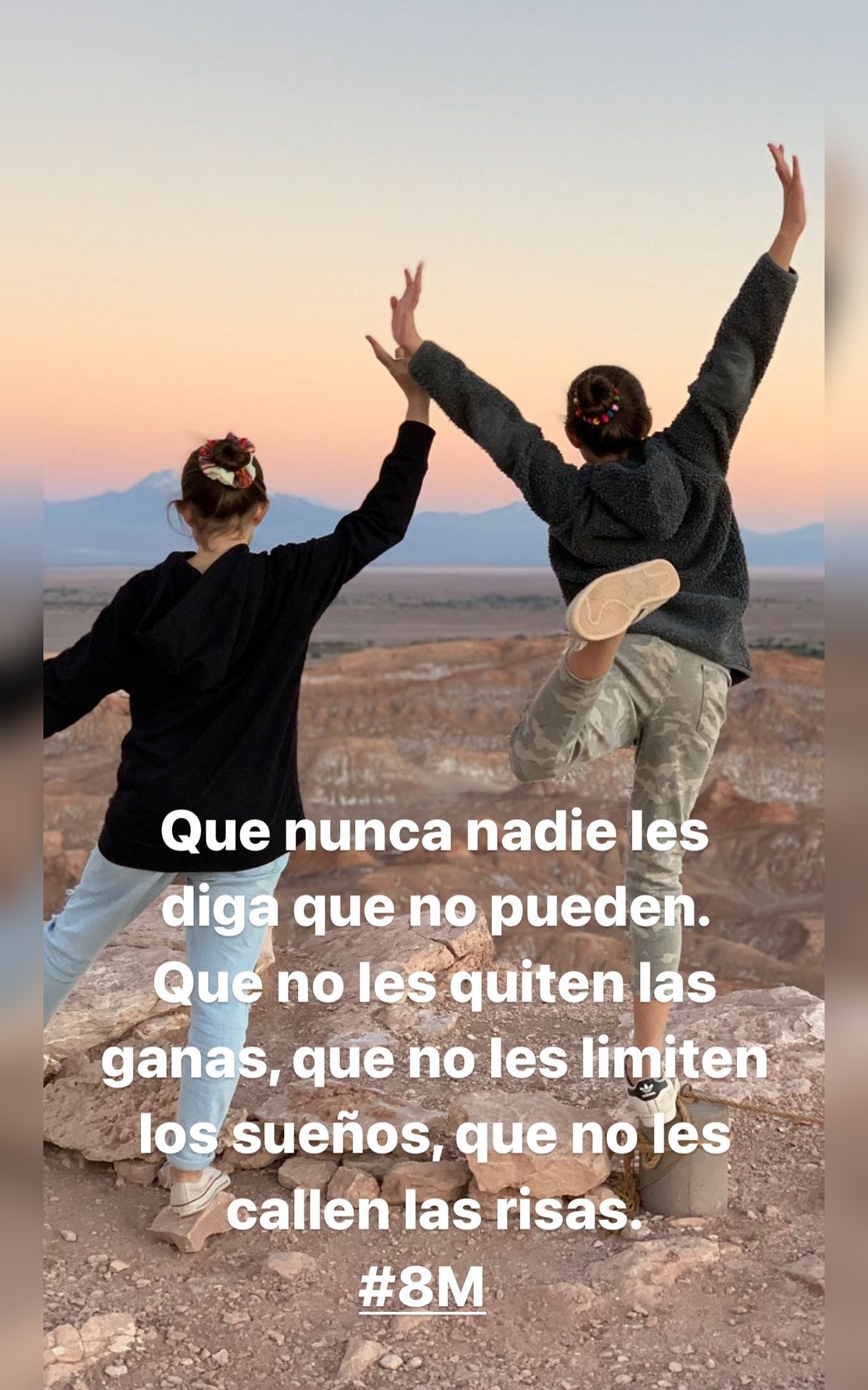 Macarena Pizarro compartió fotos con sus hijas por 8M