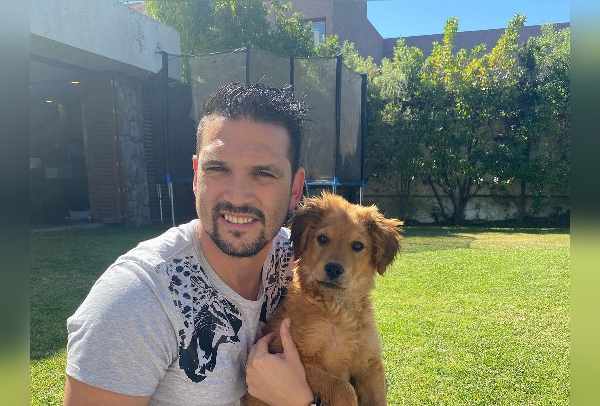 Mark González agradeció con tierna postal junto a Simba a quienes ayudaron a encontrarlo