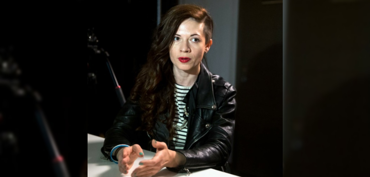 Murió periodista rusa mientras realizaba cobertura en Kiev: fue alcanzada por un misil