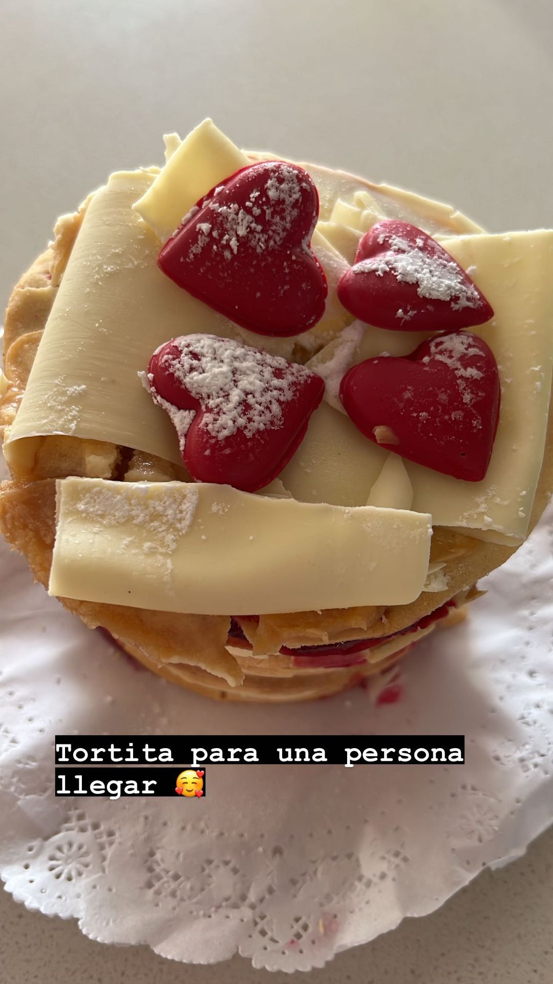 Thais Jordao recibió especial regalo de Iván Núñez en su llegada de Ucrania