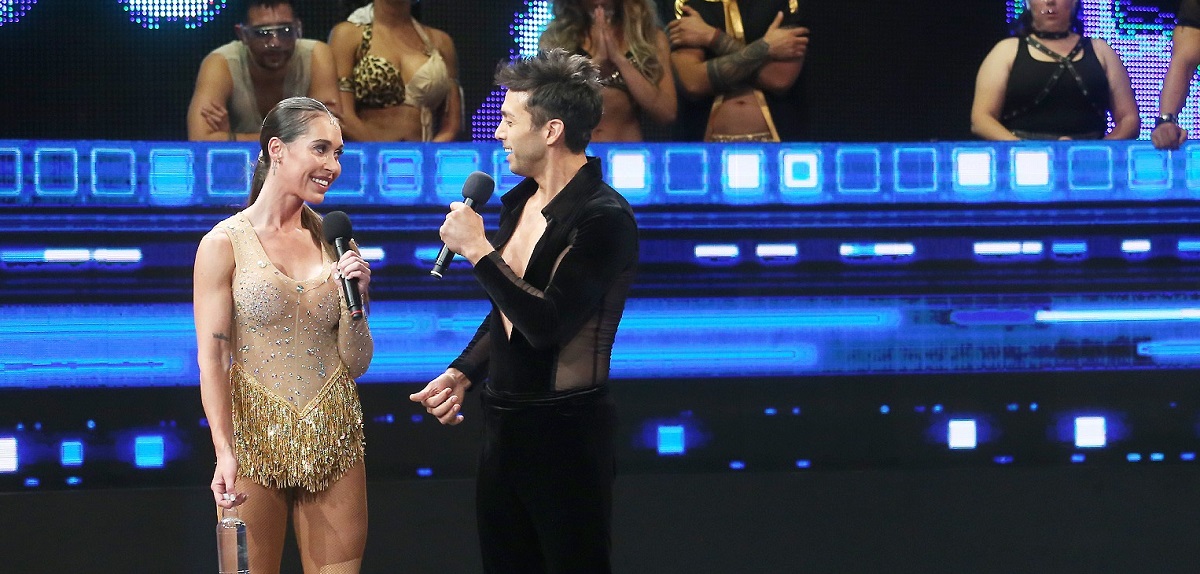 Vale Roth renunció por lesión a Aquí se baila y se despidió con emotiva presentación