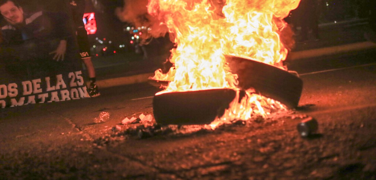 Excandidata a constituyente fue detenida tras facilitar neumáticos a manifestantes en Plaza Italia
