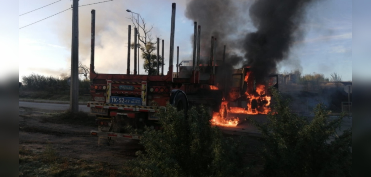 Gobierno anunció querellas por ataque incendiario en Los Álamos: 