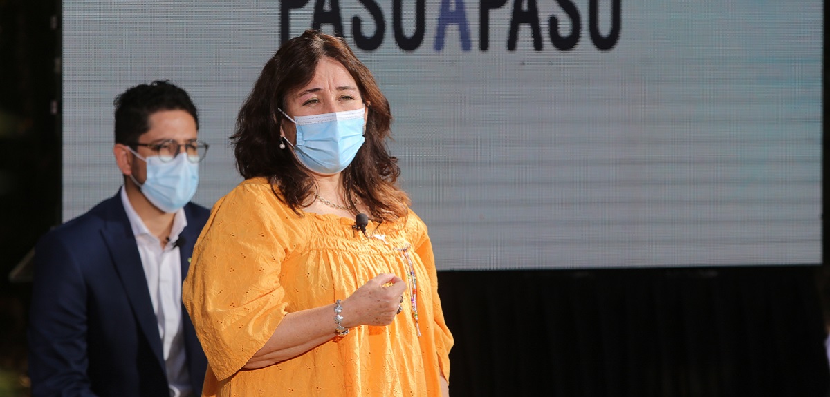 Ministra Yarza ante dudas por cambios en el Plan Paso a Paso: 